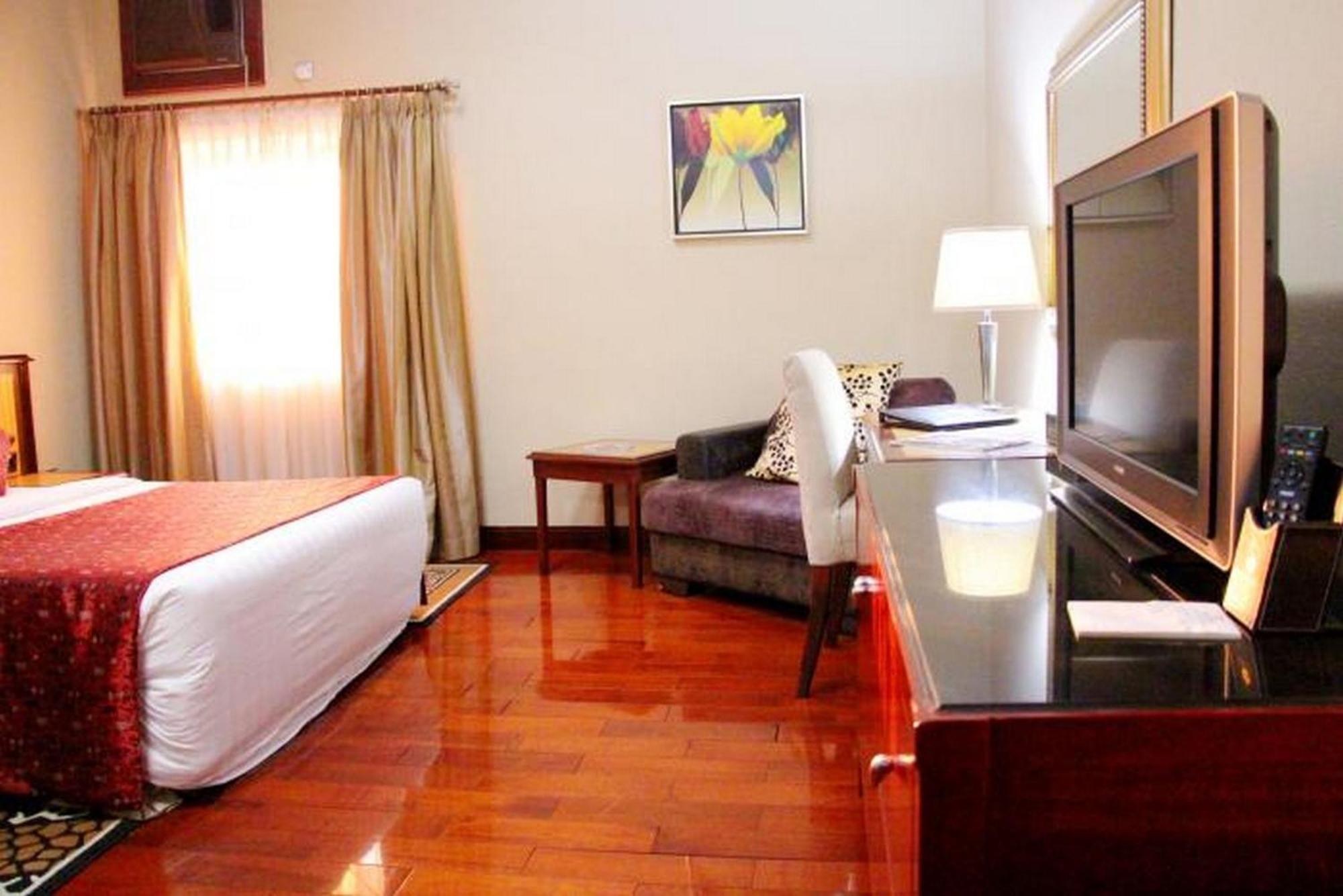 Room In Lodge - The Chelsea Hotel Abuja Exterior foto
